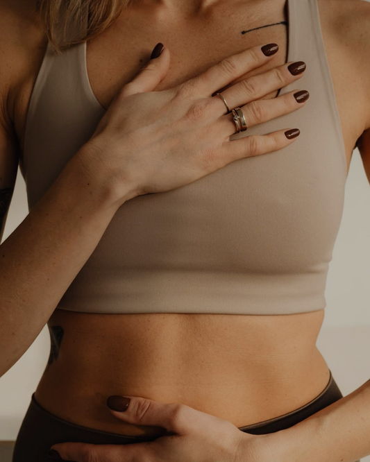 Managing Perimenopause: Support for Weight Gain, Symptoms and Body Confidence